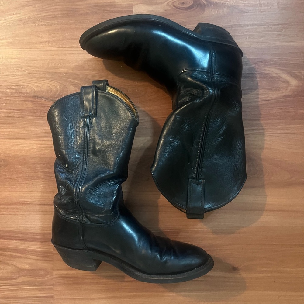 Black leather cowboy boots